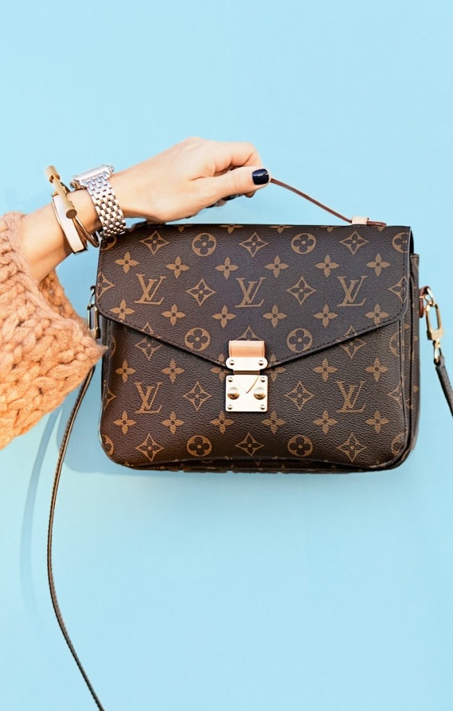 Bag Review: Louis Vuitton Damier Ebene Favorite PM - Coffee and Handbags